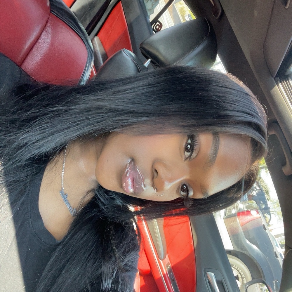 Meet your Posher, Aneka